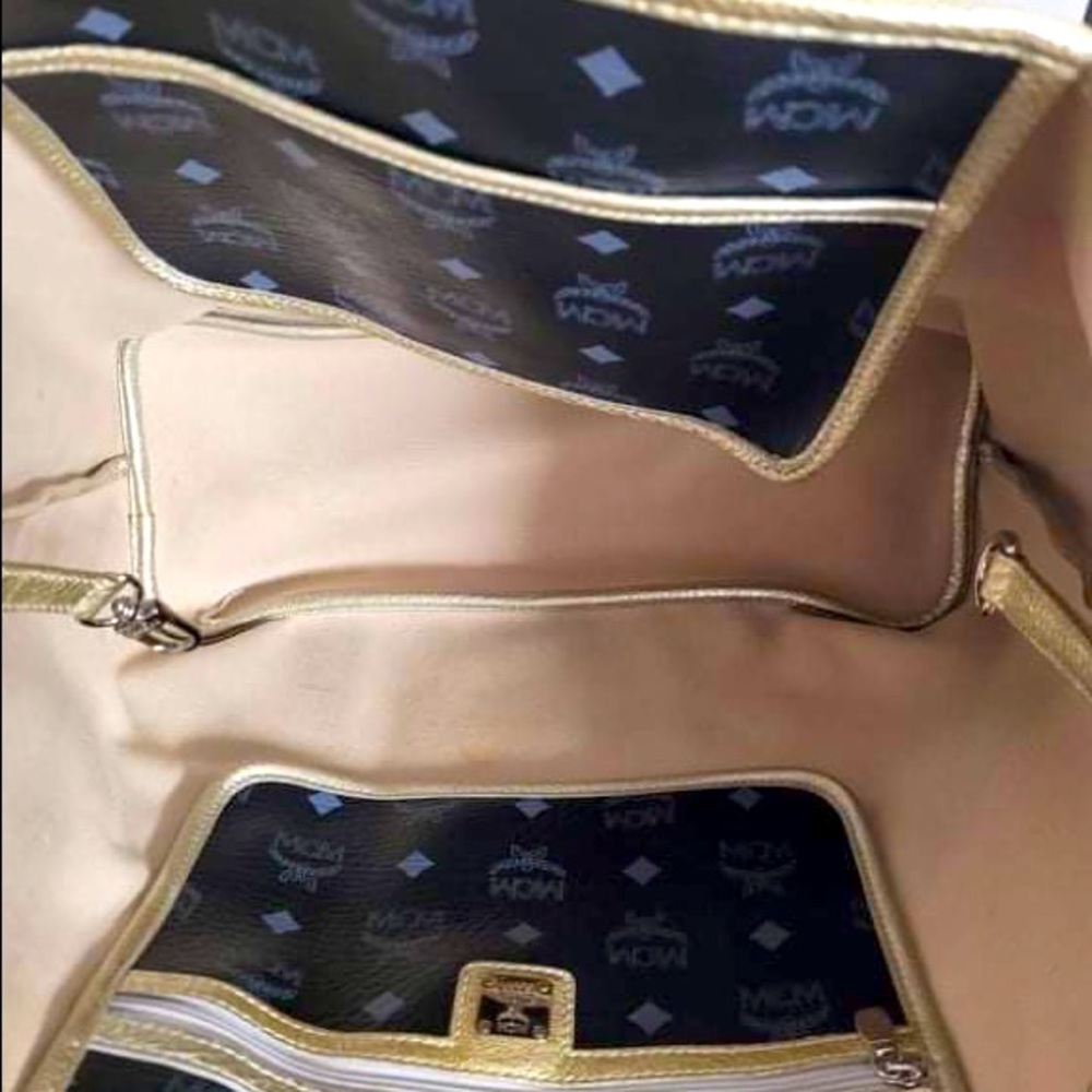 MCM Tote Bag - Picture 13 of 16